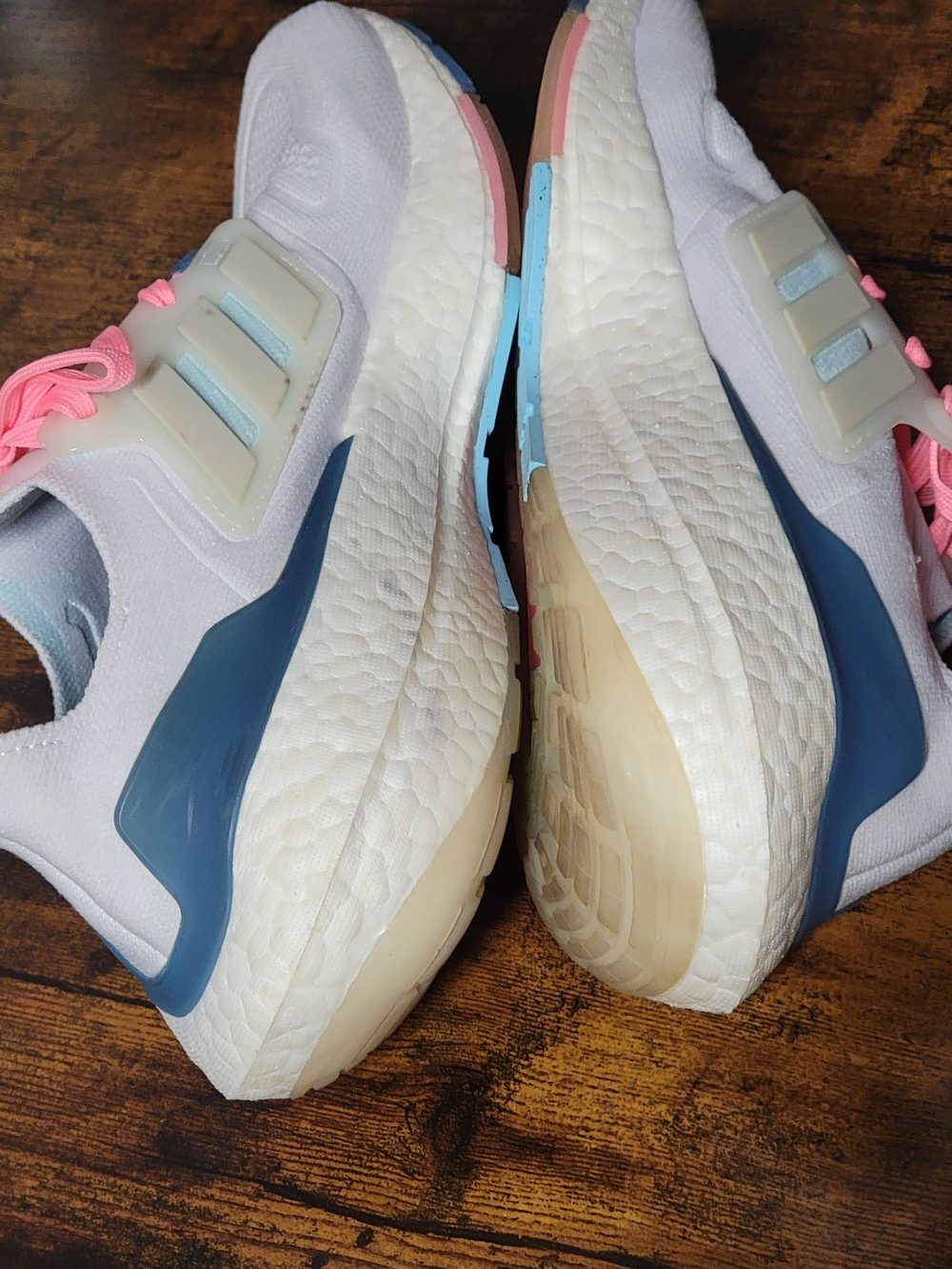 Adidas Ultraboost 22 In White Almost Blue - Picture 5 of 14